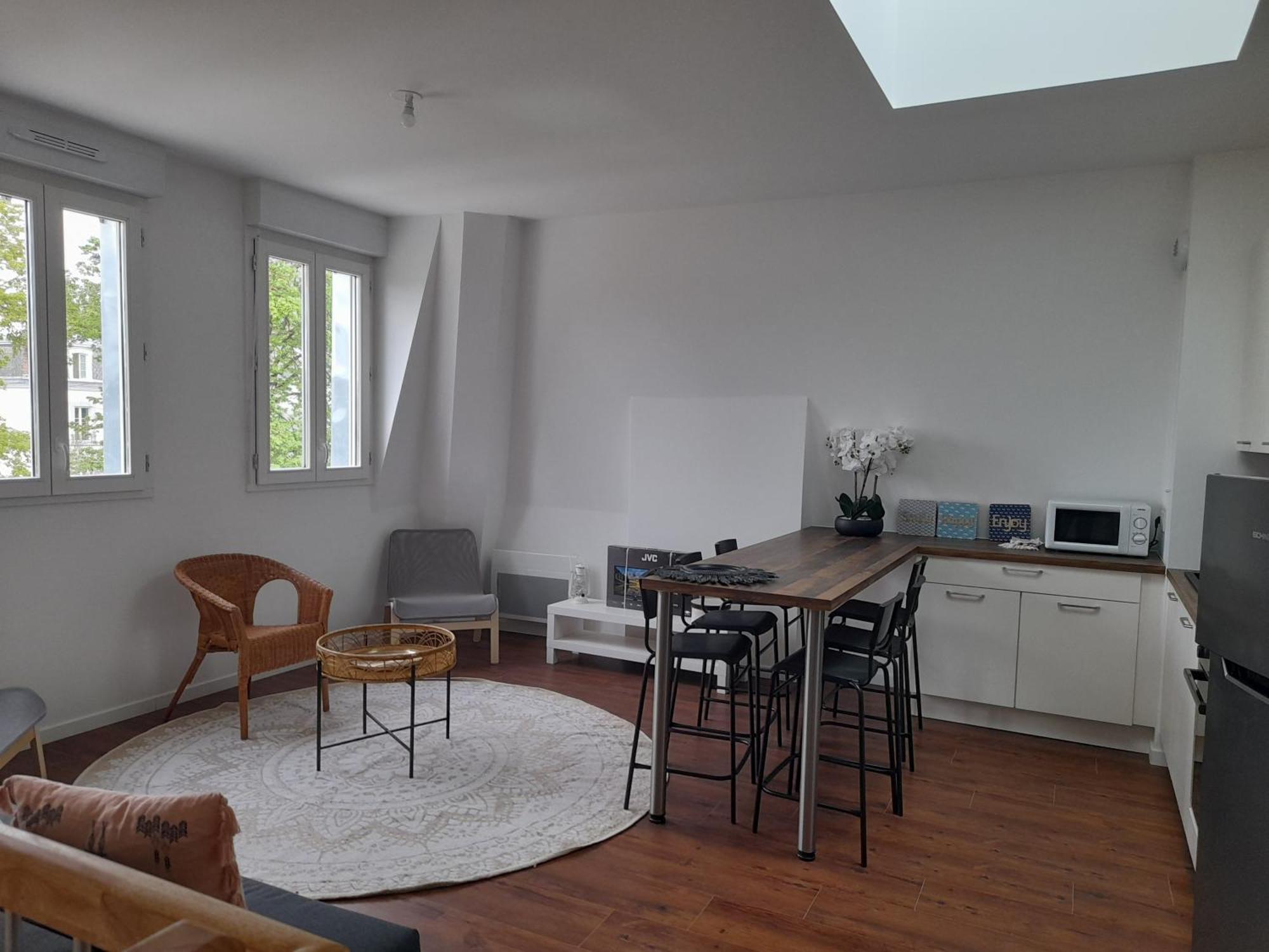 Appart Dans Petit Chateau En Centre Ville Lagny المظهر الخارجي الصورة